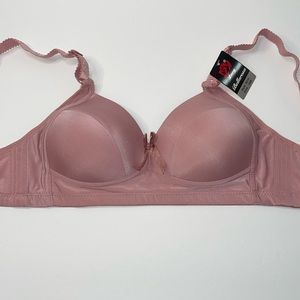 Push Up Light Padded Wireless No Wire 3 Hooks T- shirt Bra. NWT
New Arrival